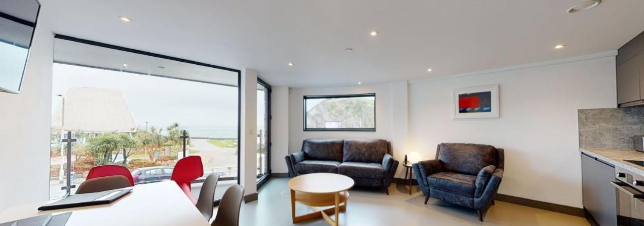 2 The View Apartments Ilfracombe - Seafront, Parking, Lift, Ev المظهر الخارجي الصورة