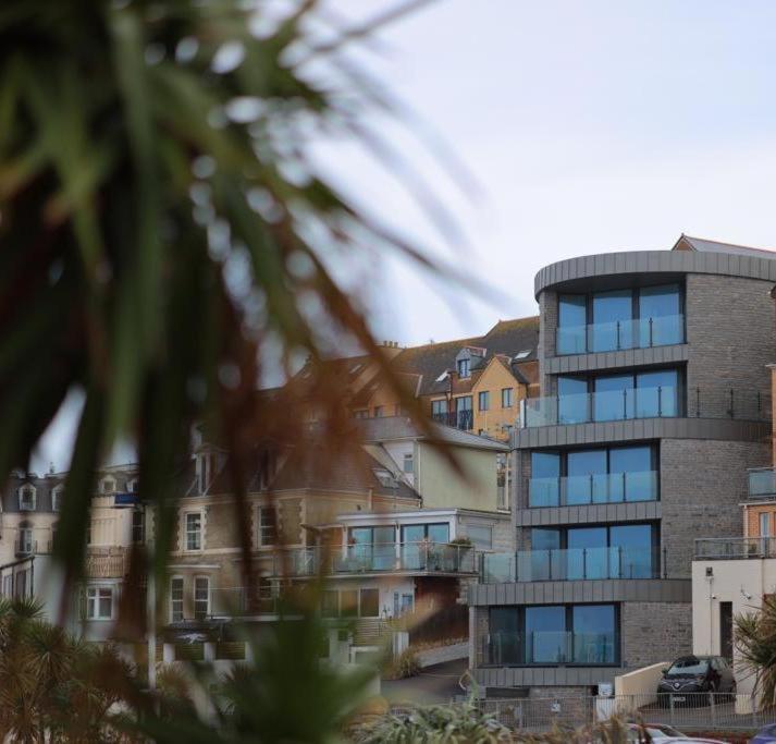 2 The View Apartments Ilfracombe - Seafront, Parking, Lift, Ev المظهر الخارجي الصورة