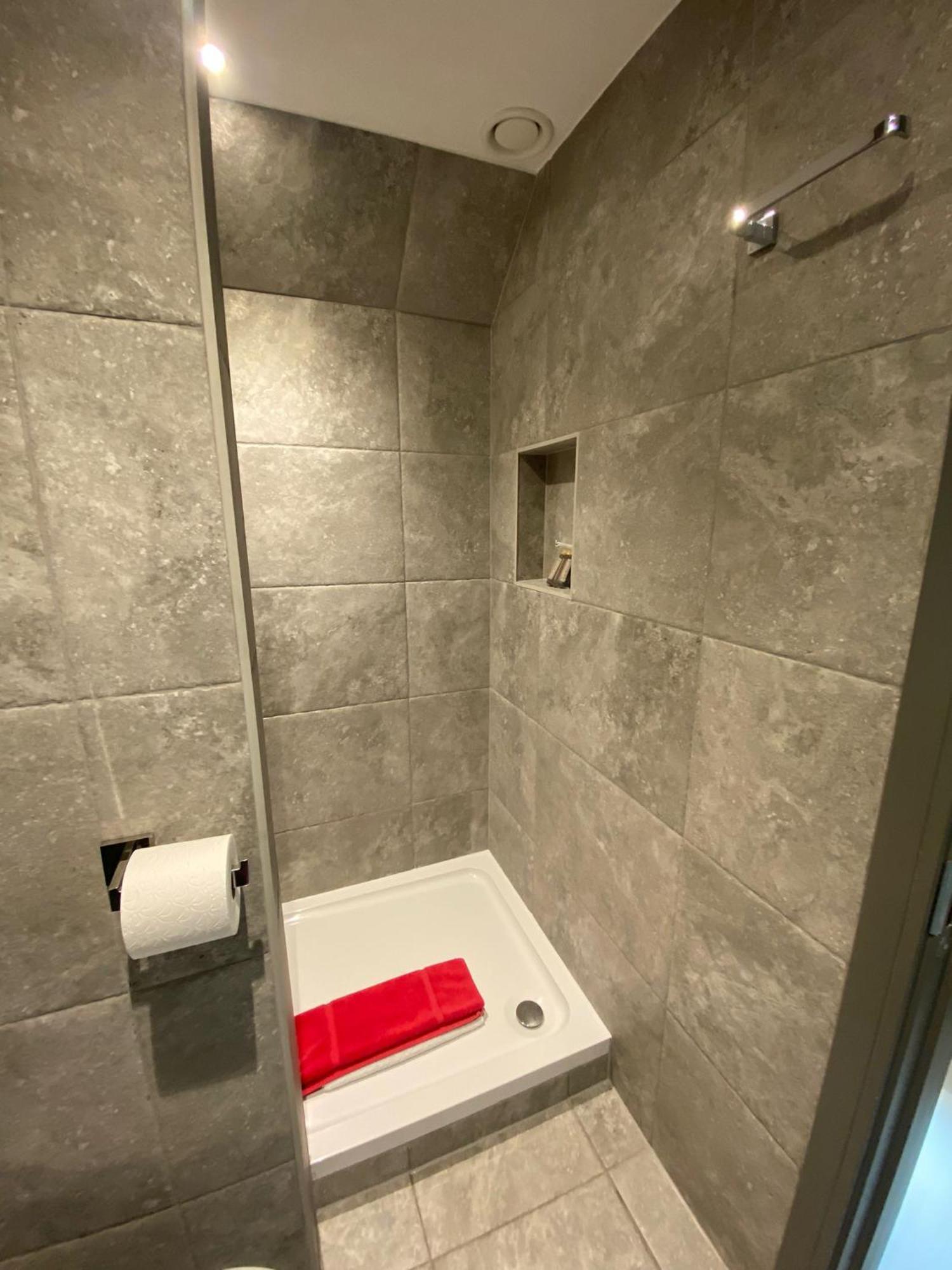 2 The View Apartments Ilfracombe - Seafront, Parking, Lift, Ev المظهر الخارجي الصورة
